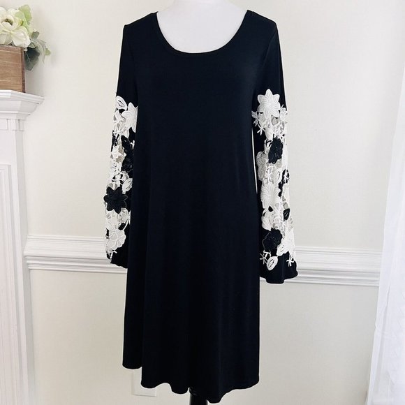 Spense Dresses & Skirts - Spense Black & White Floral Lace Sleeve Long Tunic Dress Size Large